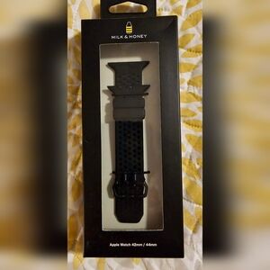 Milk & Honey Band for APPLE watch (42mm & 44mm) - BLACK